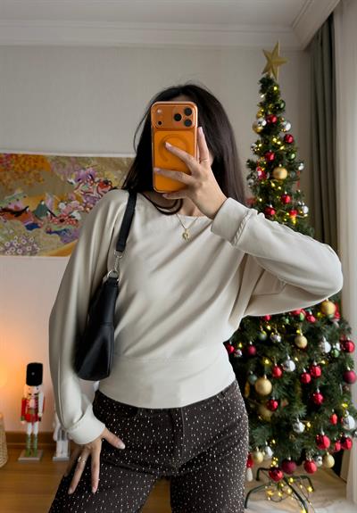 Namie Yarasa Kol Sweatshirt Bej