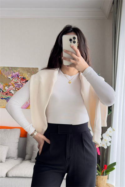 Os Parmak Geçmeli Body Ekru