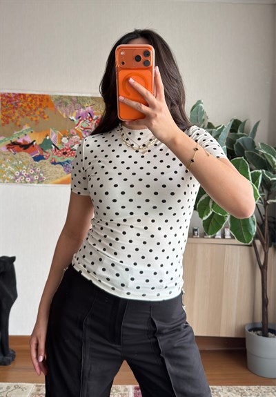 Puantiye detaylı T-Shirt Beyaz