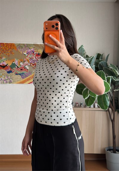 Puantiye detaylı T-Shirt Beyaz