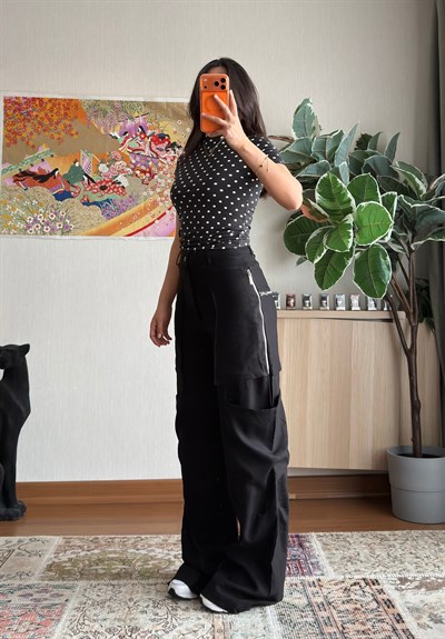 Puantiye detaylı T-Shirt Siyah
