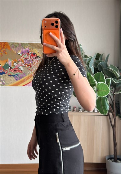 Puantiye detaylı T-Shirt Siyah