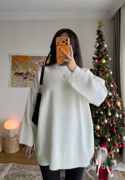 Riane Çizgi Detalı Oversize Kazak Ekru