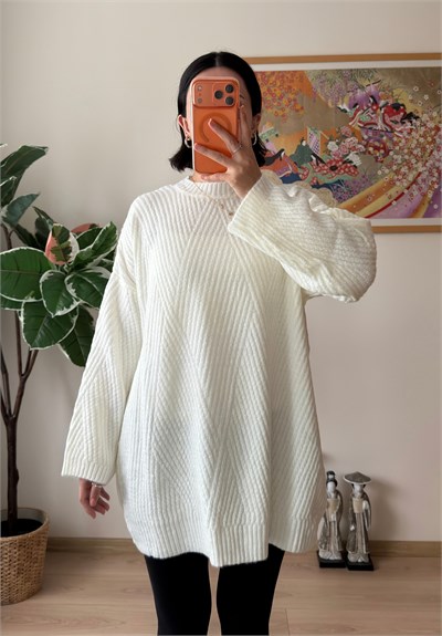 Riane Çizgi Detalı Oversize Kazak Ekru