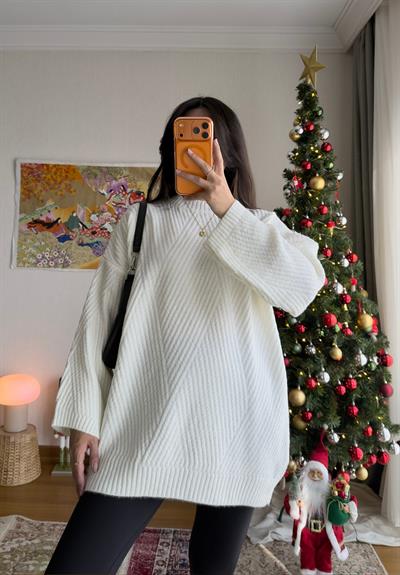 Riane Çizgi Detalı Oversize Kazak Ekru