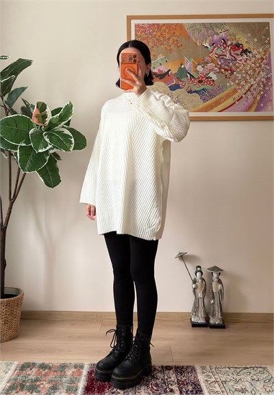 Riane Çizgi Detalı Oversize Kazak Ekru