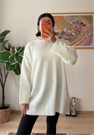Riane Çizgi Detalı Oversize Kazak Ekru