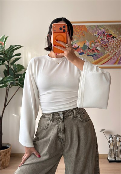 Rima Büzgü Detaylı Bluz Ekru