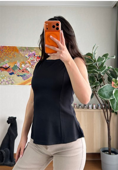 Rivay Volanlı Bluz Siyah