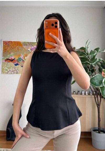 Rivay Volanlı Bluz Siyah