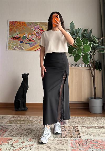 Sarina Dantel Yırtmaçlı Etek Siyah