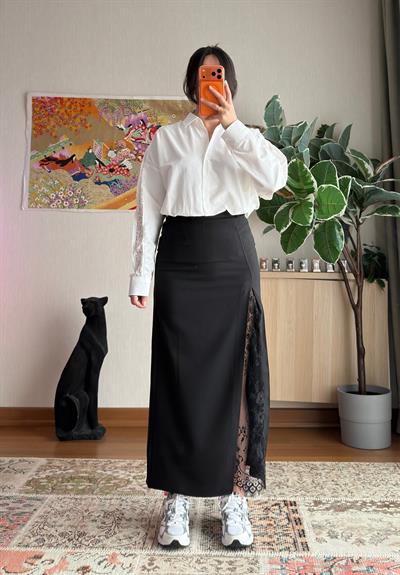 Sarina Dantel Yırtmaçlı Etek Siyah