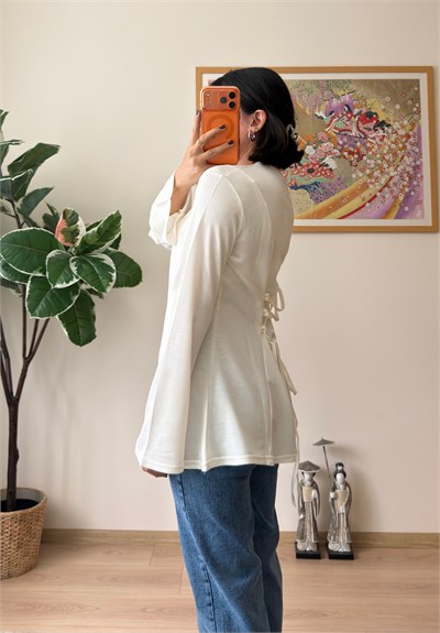 Sırtı Bağcıklı İspanyol Kol Peplum Bluz Ekru