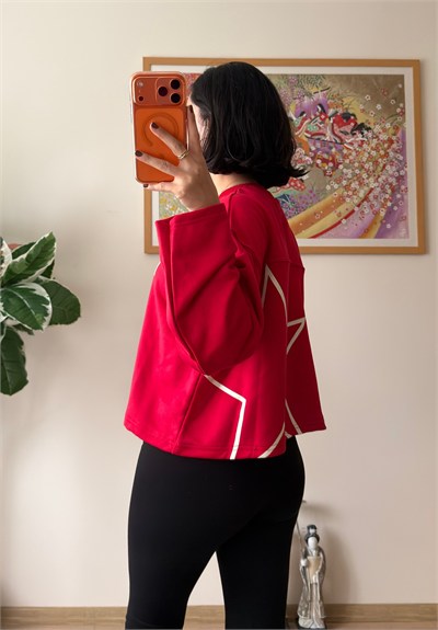 Sırtı Yıldız Baskılı Üç İplik Oversize Sweatshirt Kırmızı