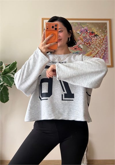 Sırtı Yıldız Baskılı Üç İplik Oversize Sweatshirt Gri