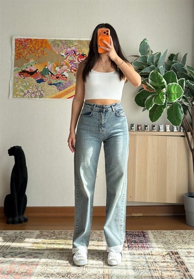 Uika Dantel Detaylı Jean