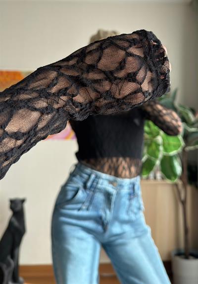 Uzun Kollu Dantel Body Siyah