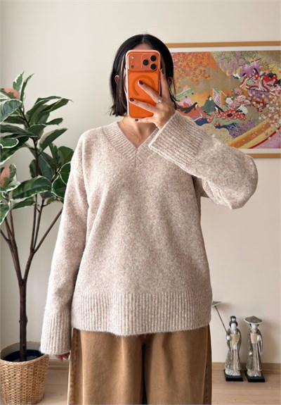V Yaka Oversize Yumoş Kazak Bej