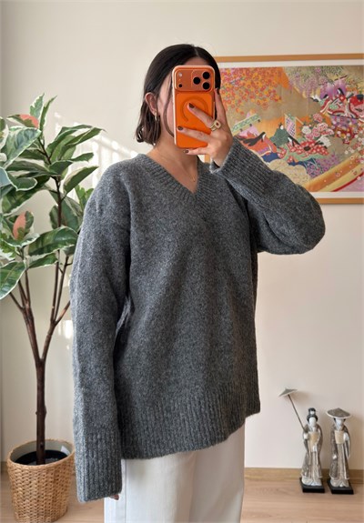 V Yaka Oversize Yumoş Kazak Füme