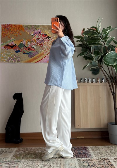 Yuiki V Yaka Çizgili Gömlek Mavi