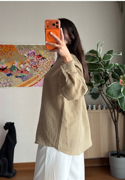 Yuiki V Yaka Çizgili Gömlek Olive