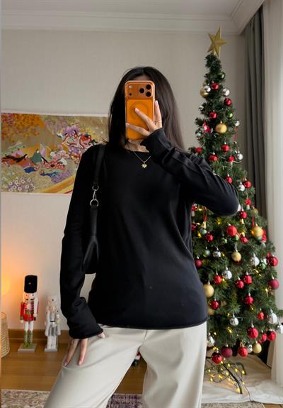 Yuiko Kayık Yaka Triko Kazak Siyah