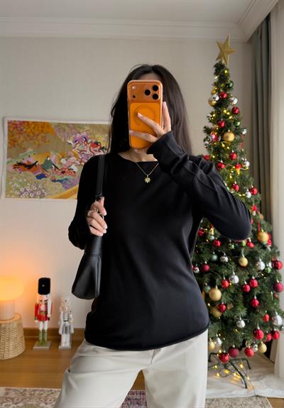 Yuiko Kayık Yaka Triko Kazak Siyah