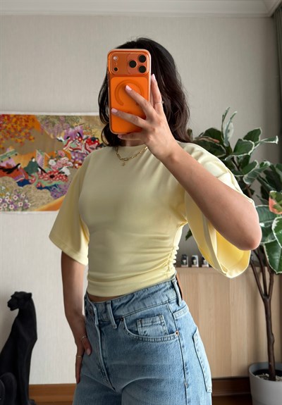 Yuina Yanı Büzgülü T-Shirt Sarı