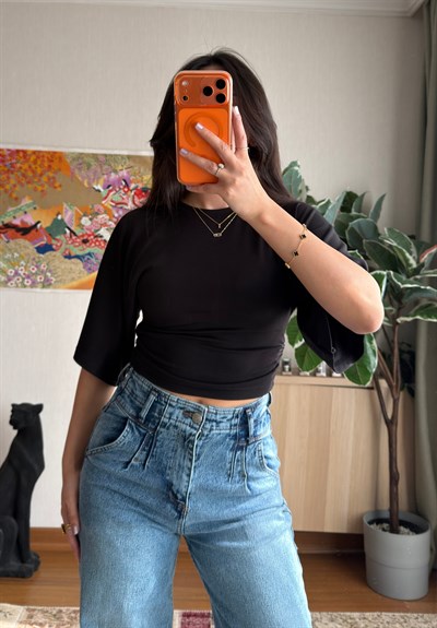 Yuina Yanı Büzgülü T-Shirt Siyah