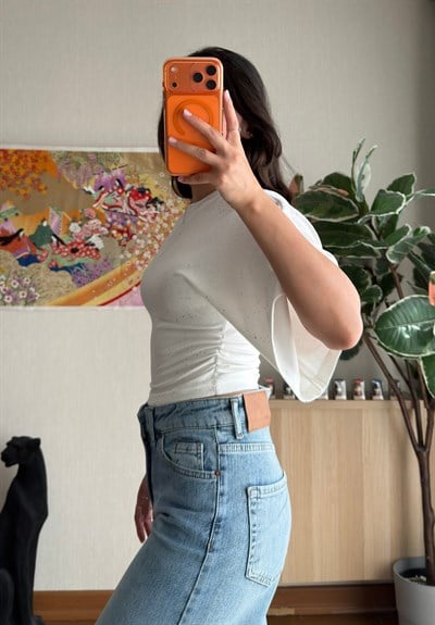 Yuisa Yanı Büzgülü Simli T-Shirt Ekru