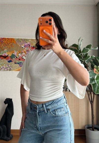 Yuisa Yanı Büzgülü Simli T-Shirt Ekru