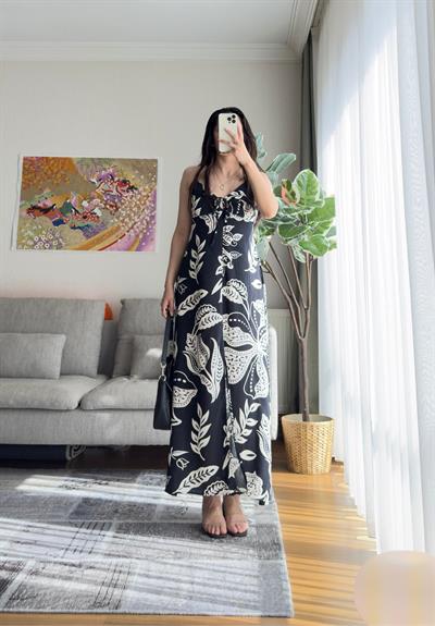 Yumi Yırtmaçlı Askılı Elbise