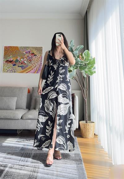Yumi Yırtmaçlı Askılı Elbise