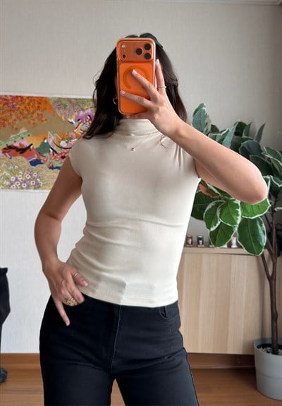 Yuria T Yaka Body Bej