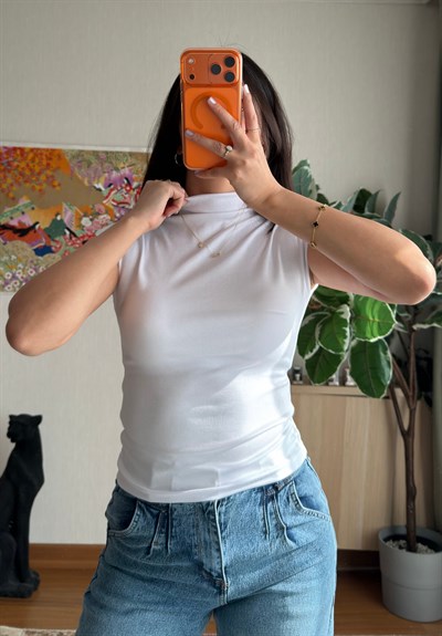 Yuria T Yaka Body Beyaz