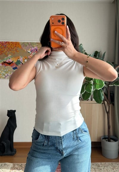 Yuria T Yaka Body Ekru