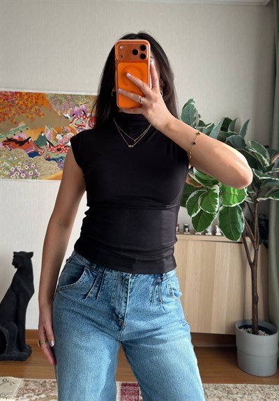 Yuria T Yaka Body Siyah