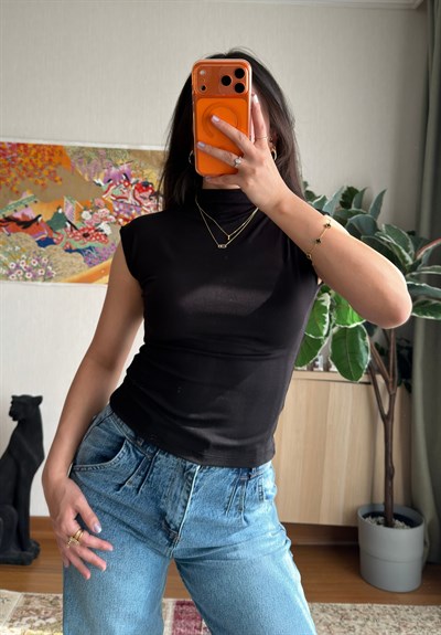 Yuria T Yaka Body Siyah
