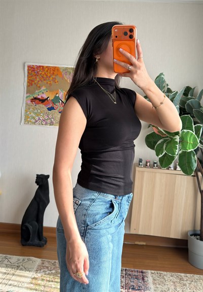 Yuria T Yaka Body Siyah