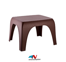 Rattan Şezlong Sehpası