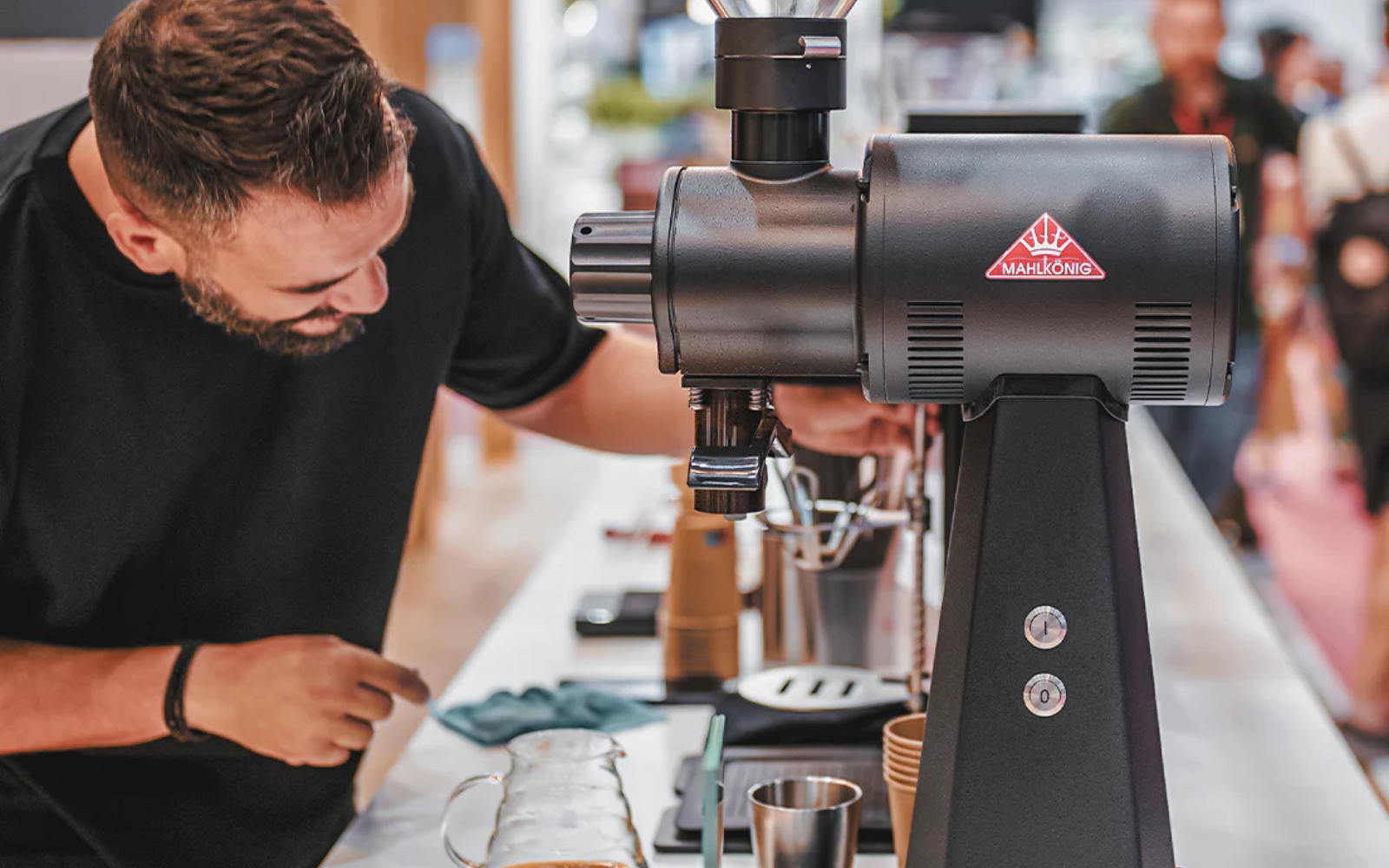 Mahlkönig Grinder Nedir? Hangi Kafeler İçin Üst Seviye Kahve Öğütümü Sunar?