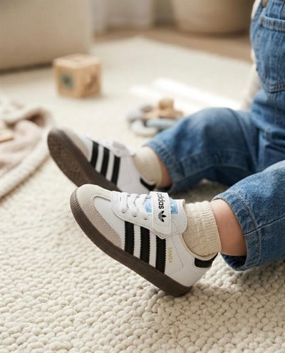 26/35 Numara Klasik Çizgili Çocuk Spor Ayakkabı