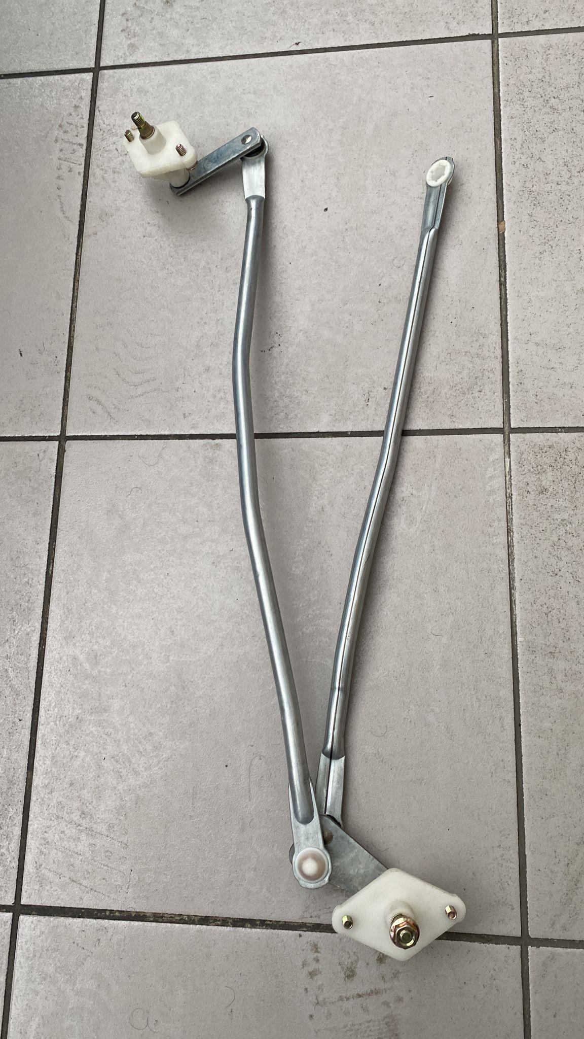 Silecek Mekanizma İç Kolu Suzukı Carry Sk413 00-10 3810277a00000 Mga42110 | Mga 42110