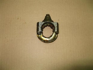 Direksiyon Mil Kelepçesi Fiat-new Holland :trm 480-640 Direk Mili Kelepçesi.40053.* 5088773 | Nh 5088773