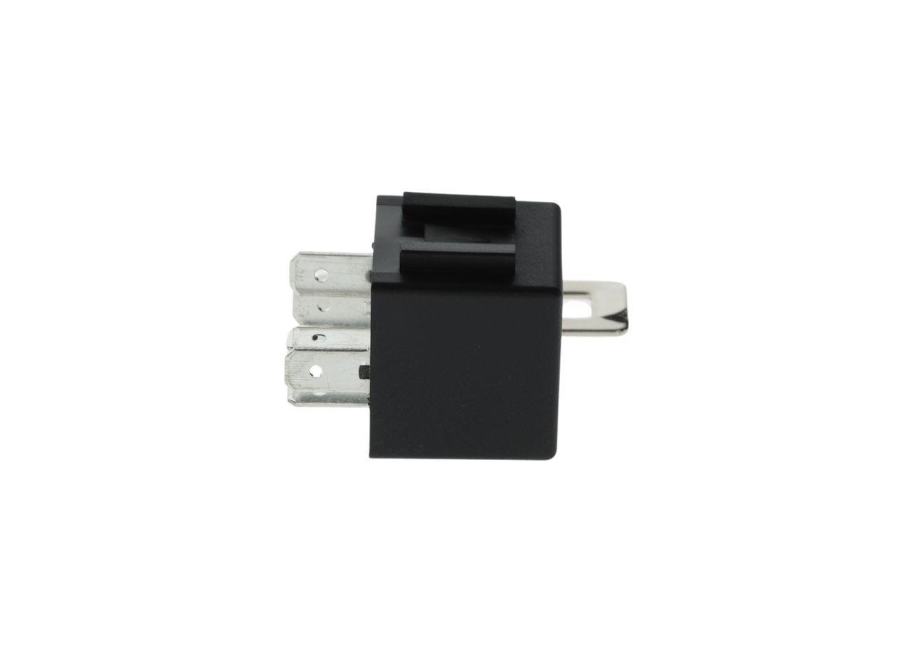 Röle Değiştirici 24v A Tipi 20-10 Amp 5 Uçlu Saplı Mercedes 7 375124000 0008201710 Man 88259020005 | Bosch 0986ah0613