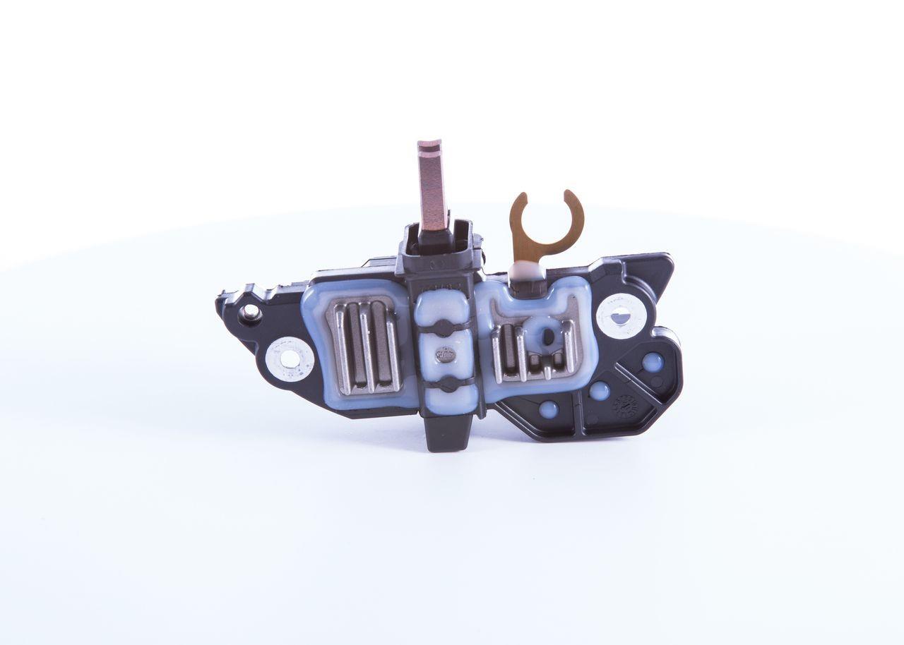 Konjektör 24v 5uçlu ( Made İn Hungary ) Man Tga Scanıa F00m144106 F00m144122 F00m145300 F00ma45254 F00ma45252 1986ae0104 | Bosch F00ma45252