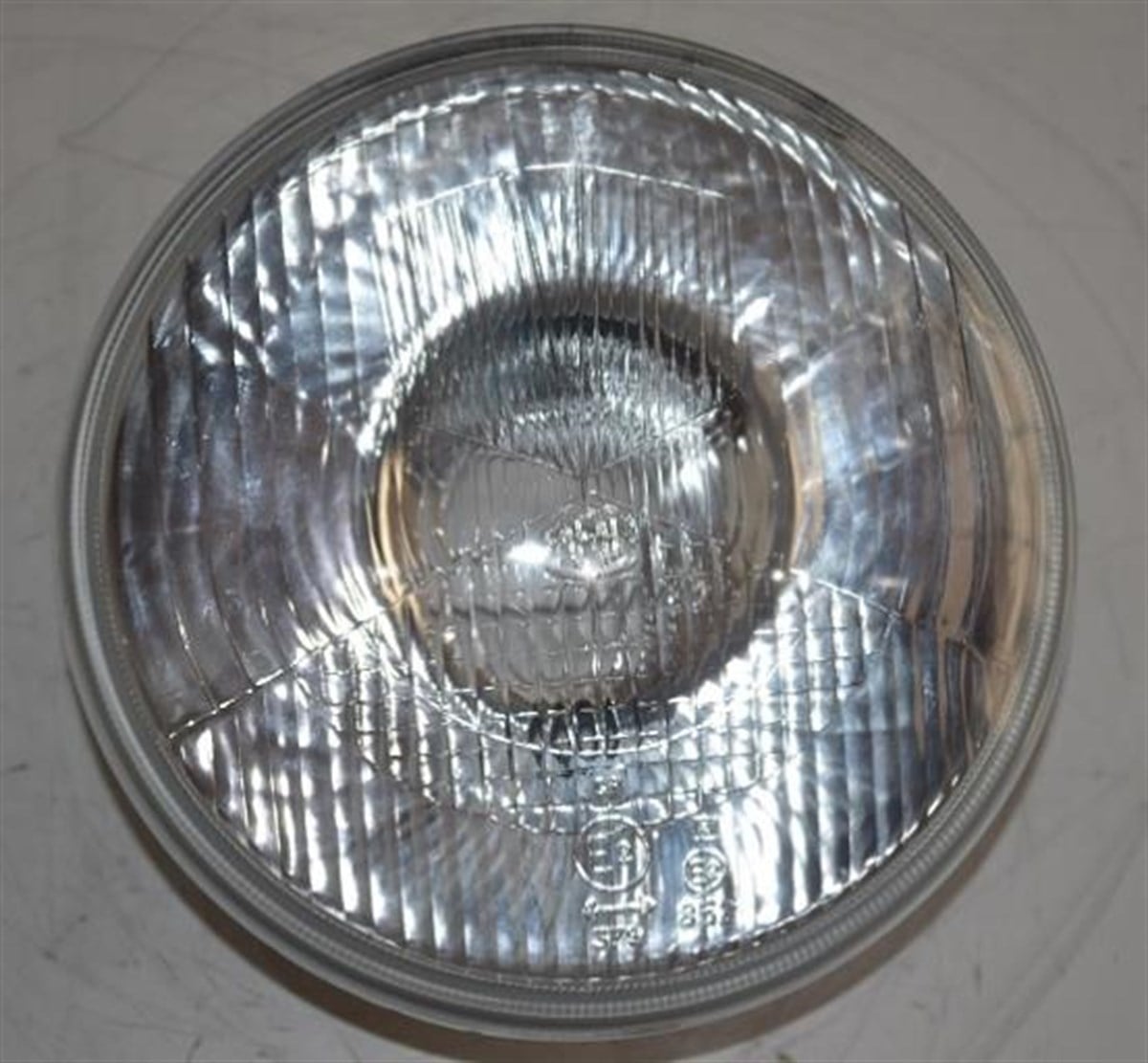 Far Atom Parklı Anadol Em (ampulsüz H4 45t) (180 Mm) | Farba 10304e