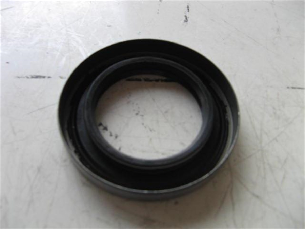 Keçe Arka Aks Fiat-new Holland : Trm 480-640 Arka Aks 45x72x10 | Nh 550589-s