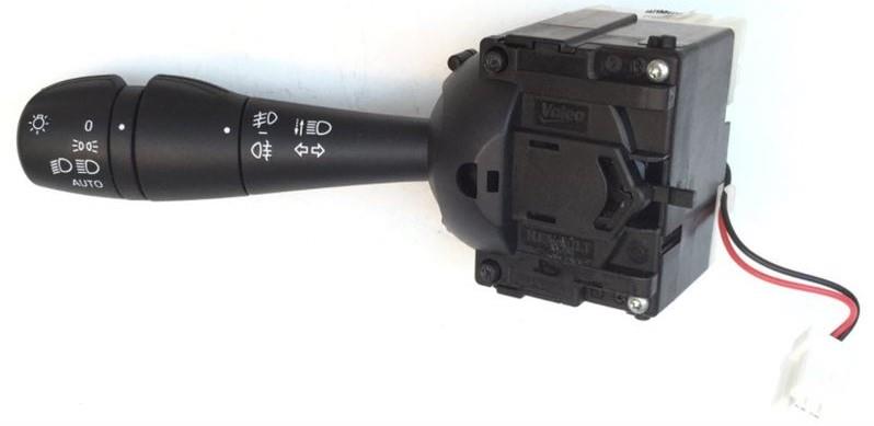 Far Sinyal Kolu Renault Clio Iv Captur Twingo Iıı Trafik Iıı Ön Arka Sisli | Nurel S690