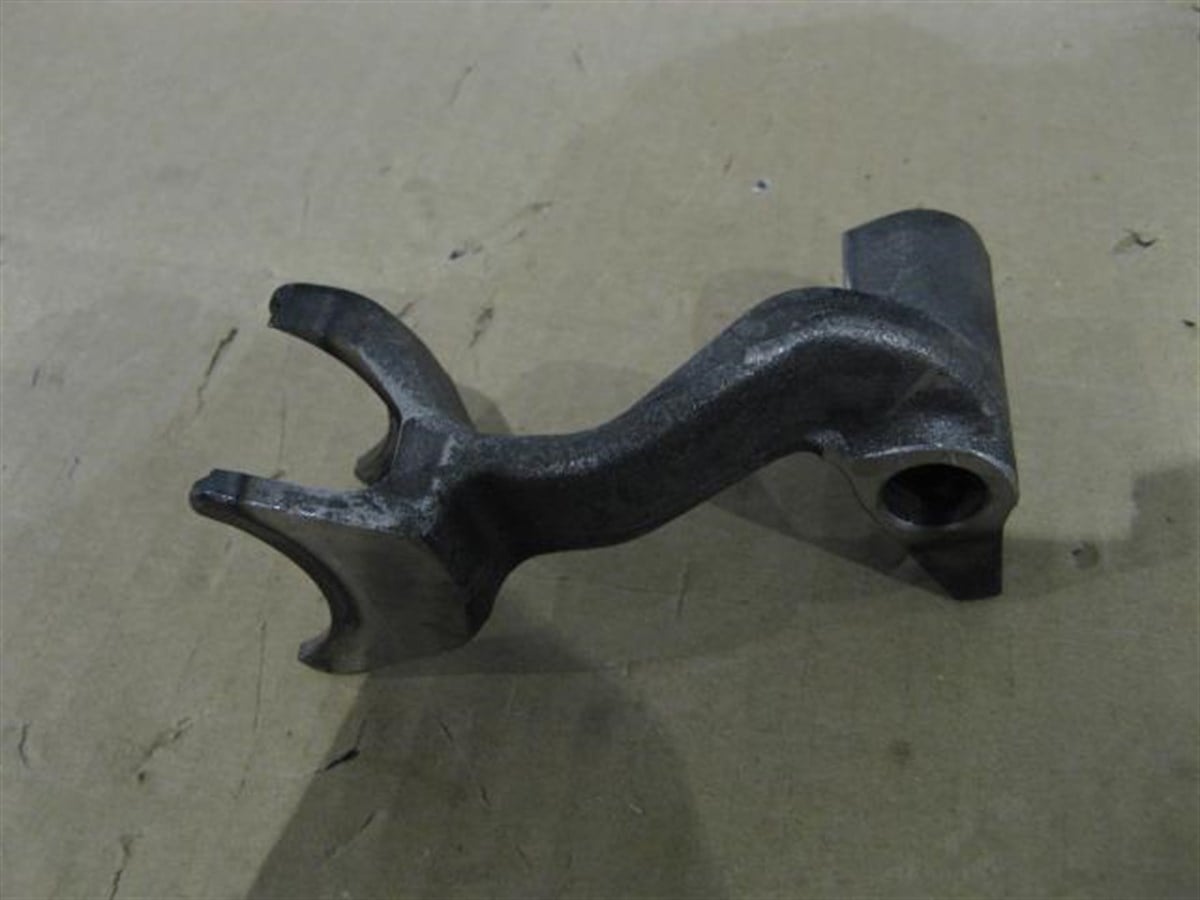 1-4 Vites Çatalı Fiat-new Holland :trm 450-480 1/4 Vites Çatalı 588709 | Nh 588709